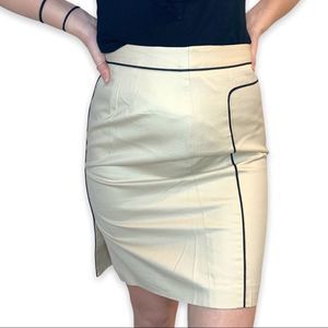 Ann Taylor Crème Colored Knee Length Pencil Work Skirt w Black outline Sz 0